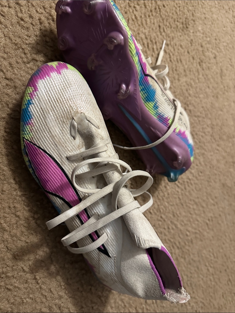 Women's White Puma Soccer Cleats with Pink & Purple Accents, 8.5
